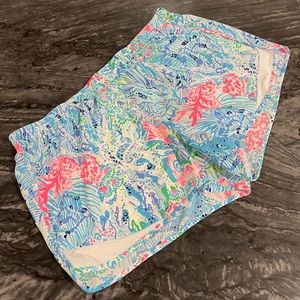 Lilly Pulitzer Luxletic 4 Inch Ocean Trails Shorts Sink or Swim Size XL EUC